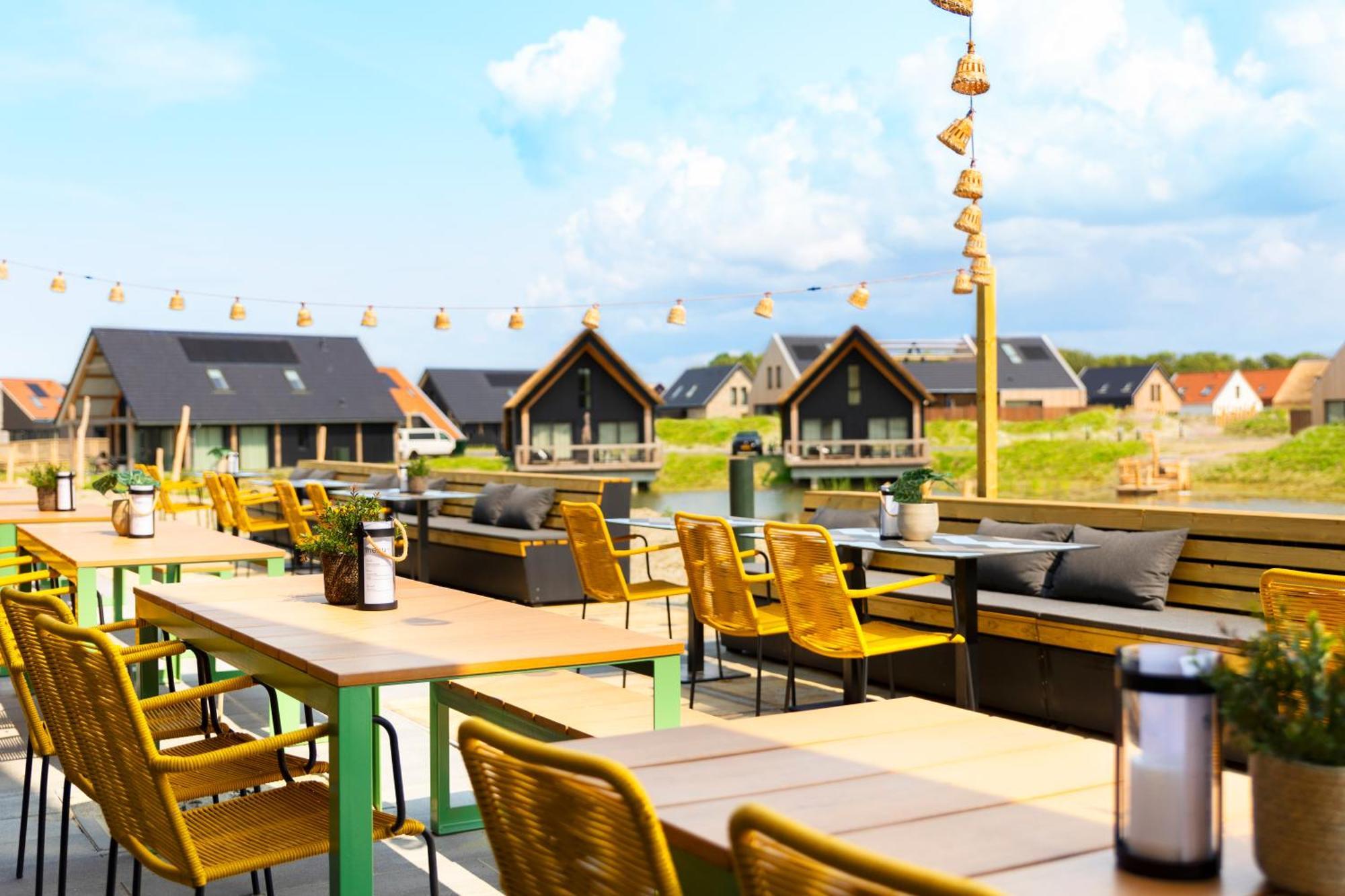 Dormio Resort Nieuwvliet-Bad Bagian luar foto